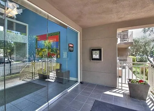 The Luxe Apartments — Photo 21