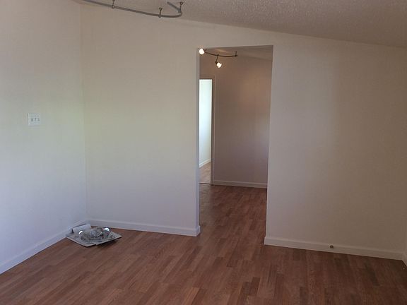 3rd image of 310 N 12th Ave APT B