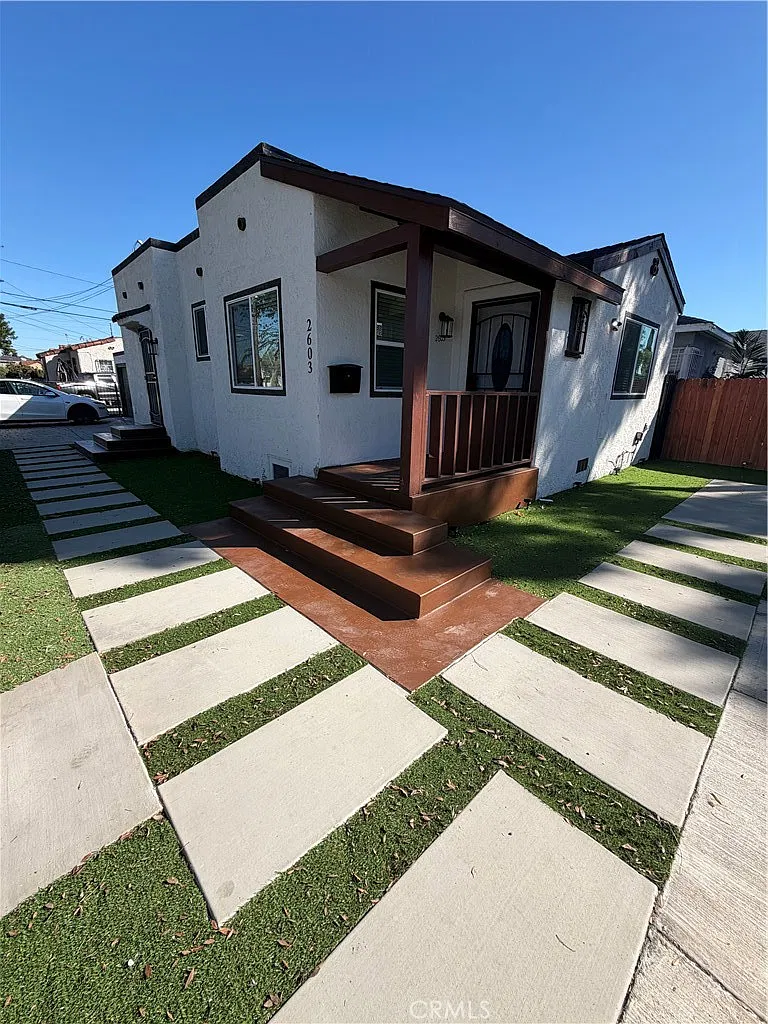 3 bed, 1502 sqft, $4,175 — Photo 3