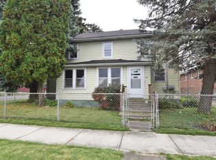 651 N View St, Aurora, IL 60506