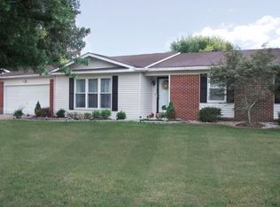 17 Hanson Dr, Granite City, IL 62040