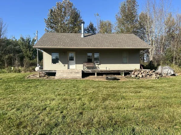 32317 170th St, Isle, MN 56342