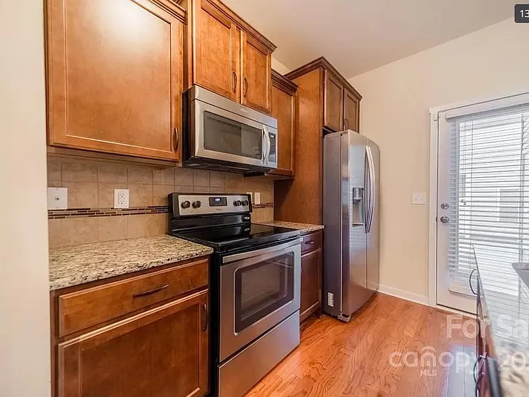 12754 Livengood Ln — Photo 12