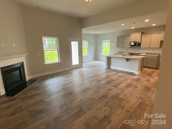 4th image of 179 Mountain Island Dr #54