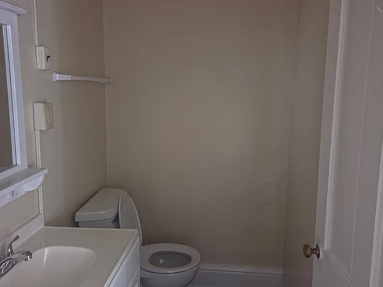 310 Maryland Ave — Photo 26