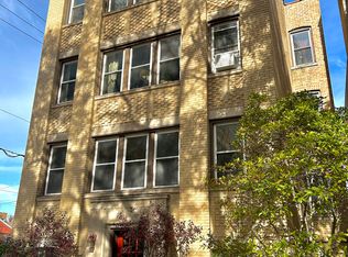 2742 W Farragut Ave, Chicago, IL 60625