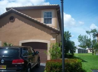 1267 Presidio Dr, Weston, FL 33327