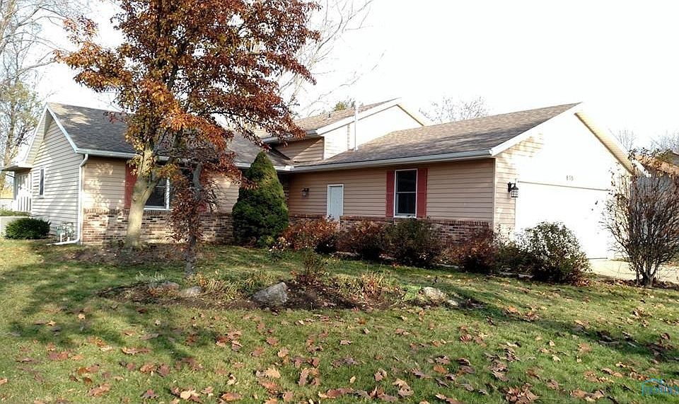 1st image of 850 Champagne Ave