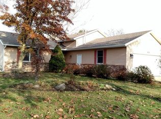 850 Champagne Ave, Bowling Green, OH 43402