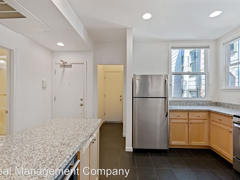 1st image of 1215 Jackson St APT 3