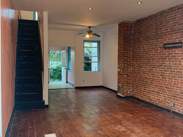 4210 Wallace St — Photo 1