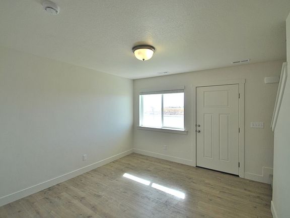 4th image of 315 N 2650 W #10