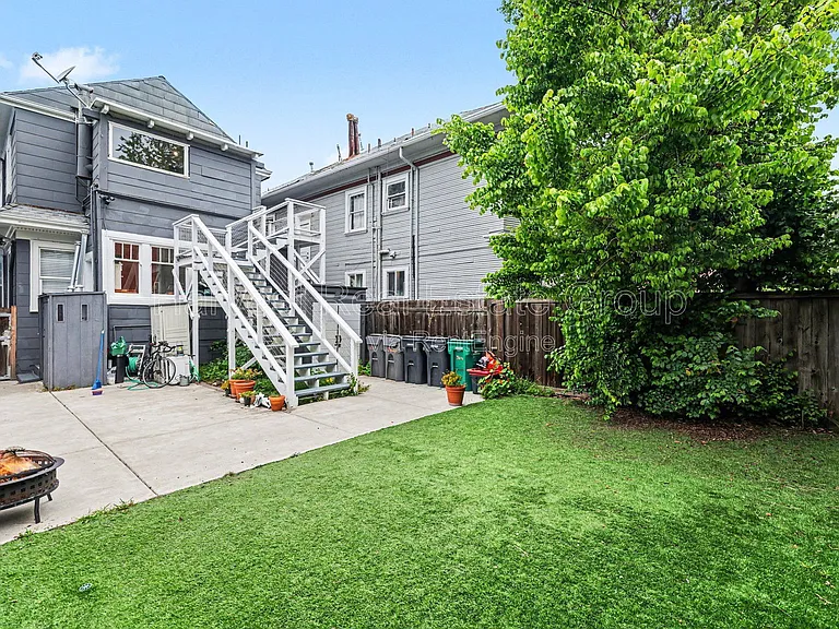 3840 Martin Luther King Jr Way #B — Photo 18