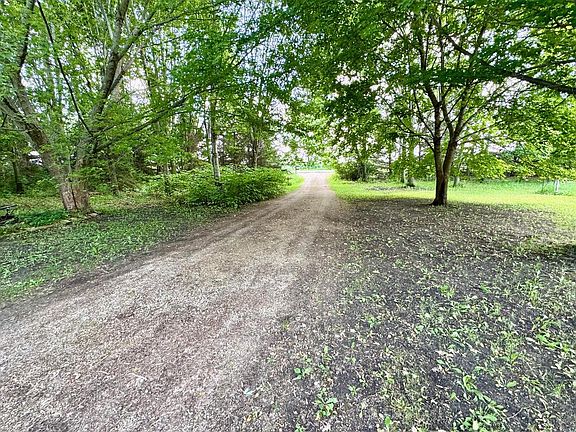 2nd image of N1484 Schmidt ROAD
