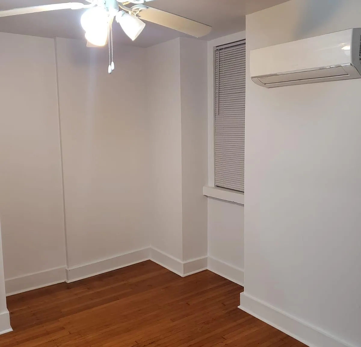 Studio, $920 — Photo 3