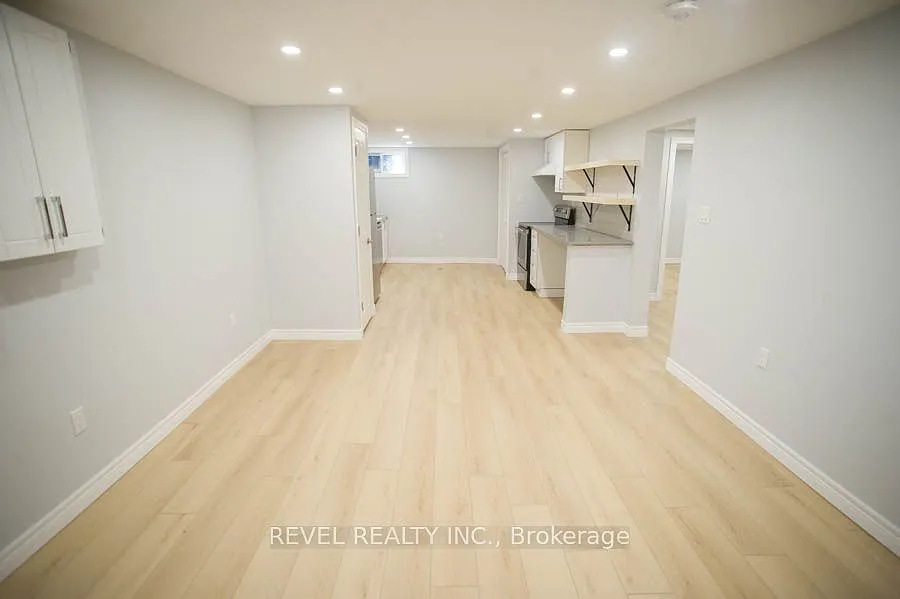 2 bed, $1,700 — Photo 3