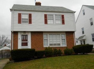 4397 Groveland Rd, University Heights, OH 44118