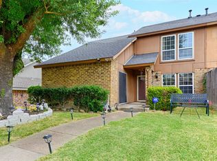 9727 Springtree Ln, Dallas, TX 75243