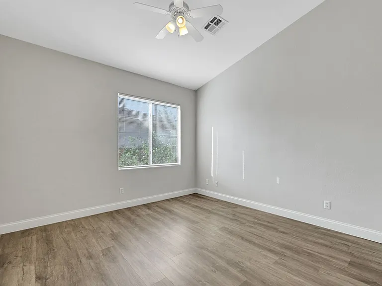 721 Peachy Canyon Cir #203 — Photo 11