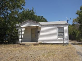 3218 N Pecan St, Fort Worth, TX 76106