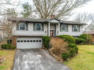 3368 Sutherland Dr, Lexington, KY 40517