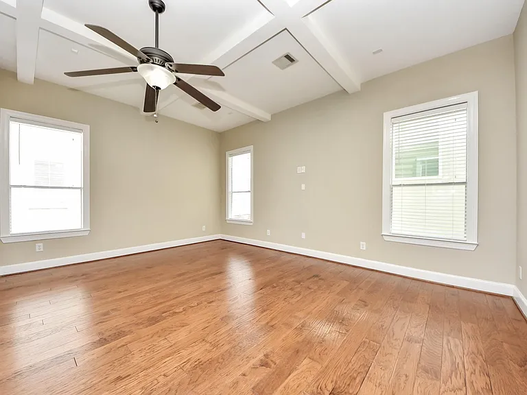 2119 Stuart St — Photo 18