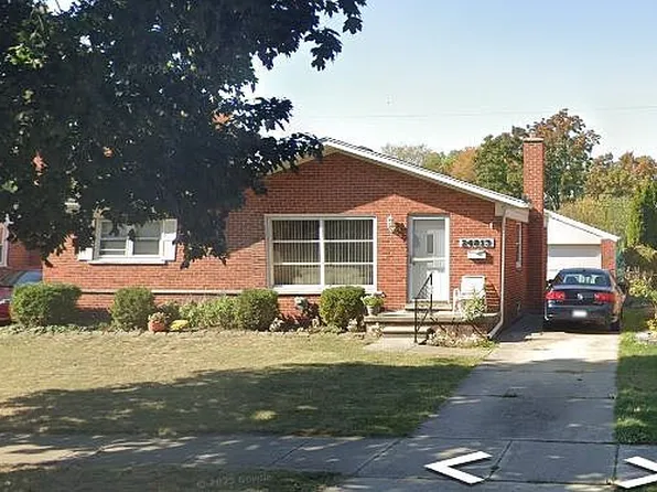 24813 Cubberness St, Saint Clair Shores, MI 48080