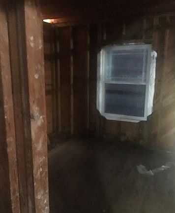 4th image of 5588 Woodlawn Pl