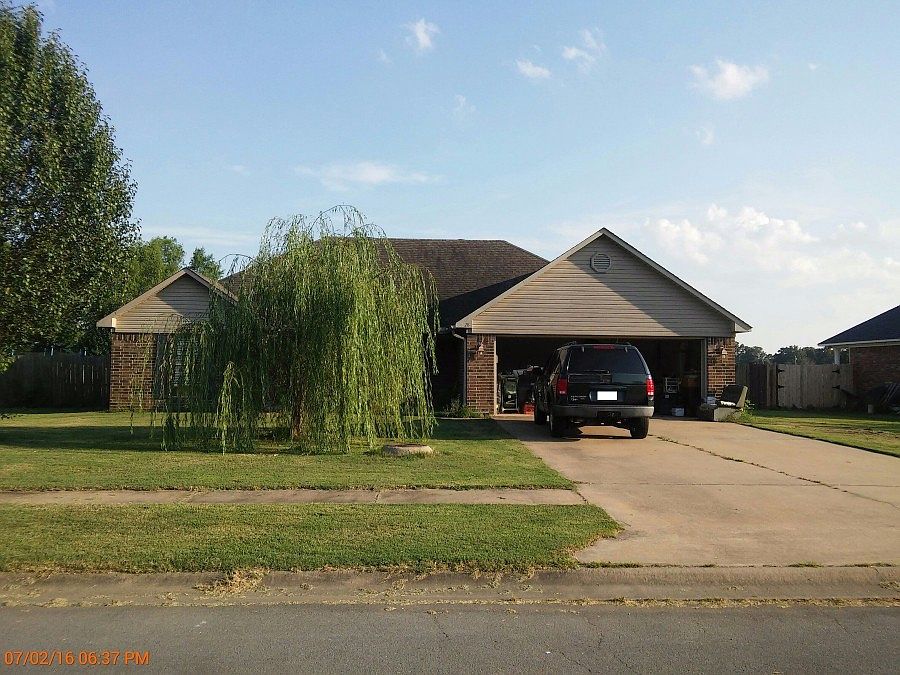 1st image of 28 Dove Ln