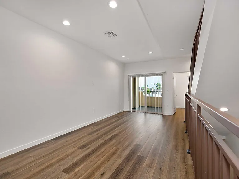 Presidio Townhomes — Photo 26