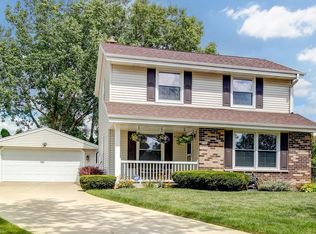 9724 W Arch Ct, Milwaukee, WI 53224