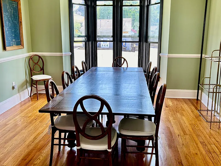 933 Main St #1 — Photo 18