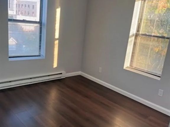 4th image of 56 Johnson St APT 11