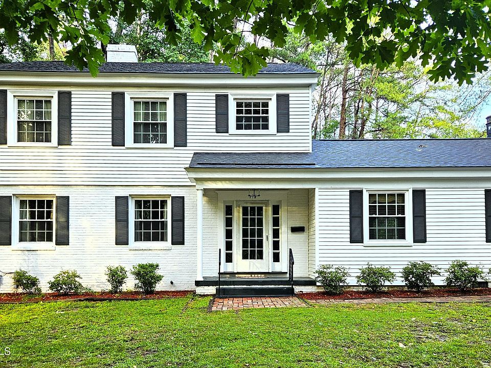 1st image of 715 Evergreen Road