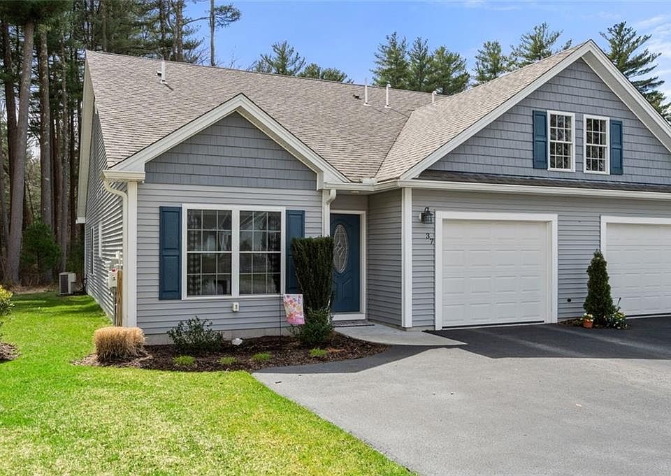 1st image of 37 Rivers Edge Dr