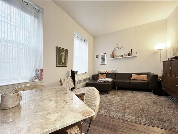 4th image of 361 E 10th St APT 1