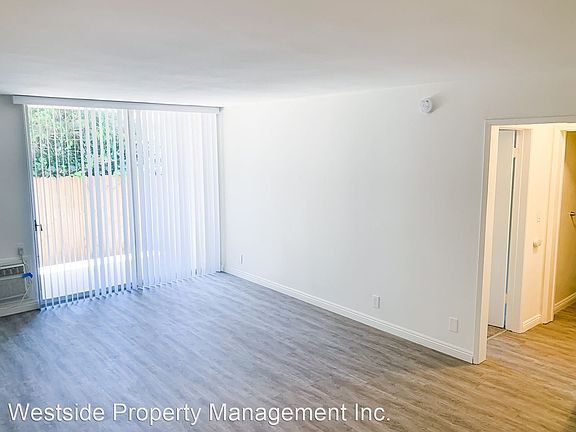 4th image of 12221 San Vicente Blvd #104