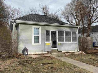323 W 29th St, Kearney, NE 68845