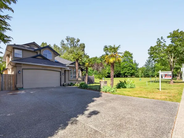 15465 80th Ave, Surrey, BC V3S 2J2