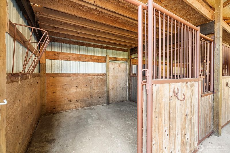 4th image of 5175 Hannegan Road