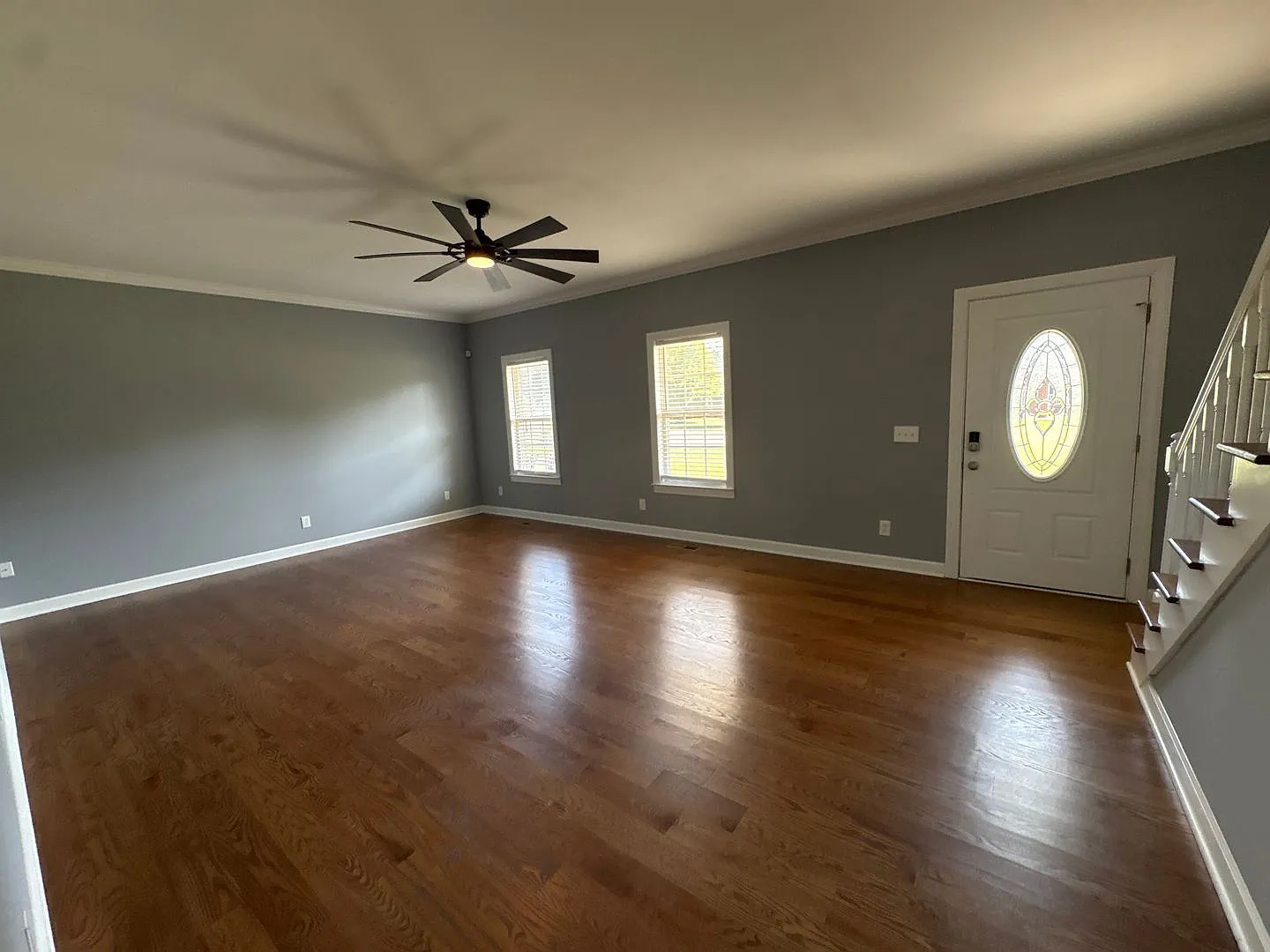 Spacious Brick Home in Manchester — Photo 3