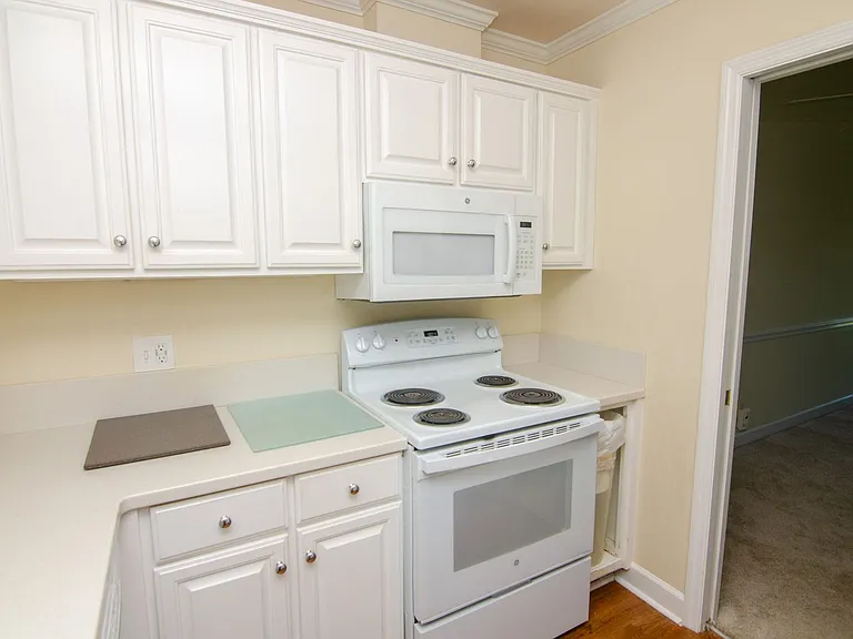 1900 Richard Jones Rd #K2 — Photo 9