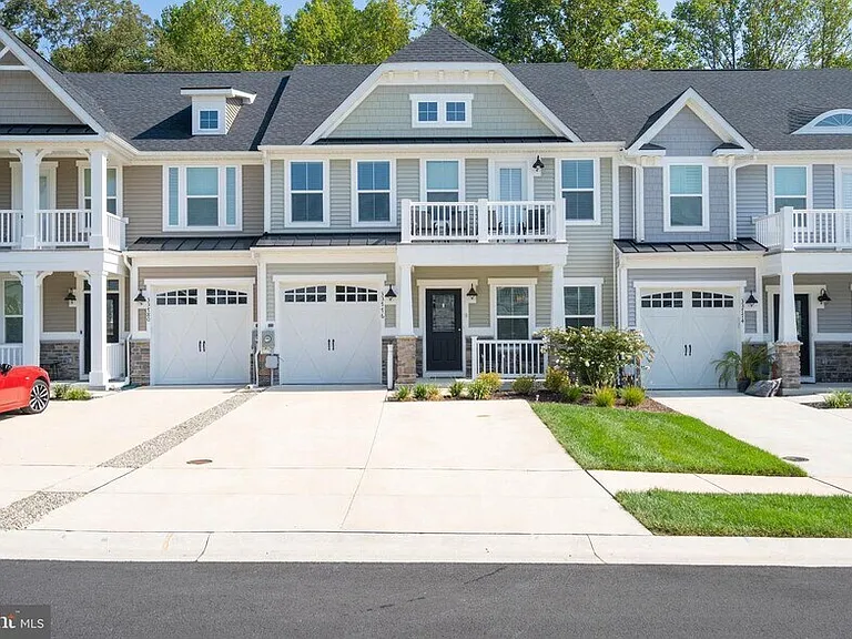 33776 Freeport Dr — Photo 1