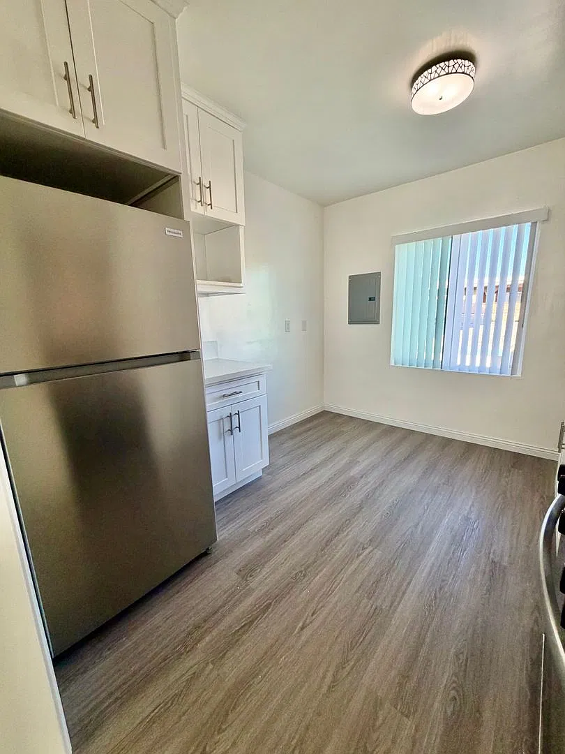 20617 Amie Avenue — Photo 4