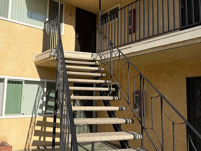 14130 Bellflower Blvd — Photo 28