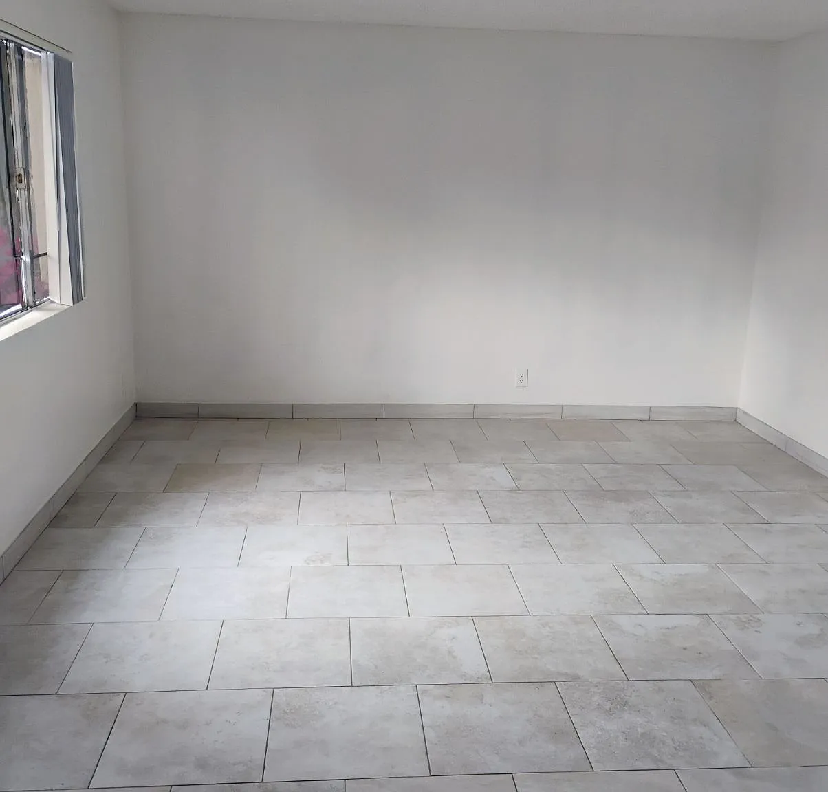 2 bed, 950 sqft, $1,200 — Photo 4