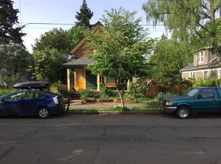 833 NE Simpson St UNIT A, Portland, OR 97211