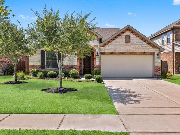 15619 Windsor Bluff Dr