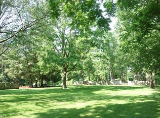 6210 Pernell Dr, New franklin, OH 44216