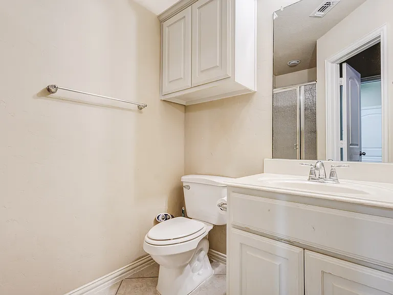 1020 Paradise Cv — Photo 21